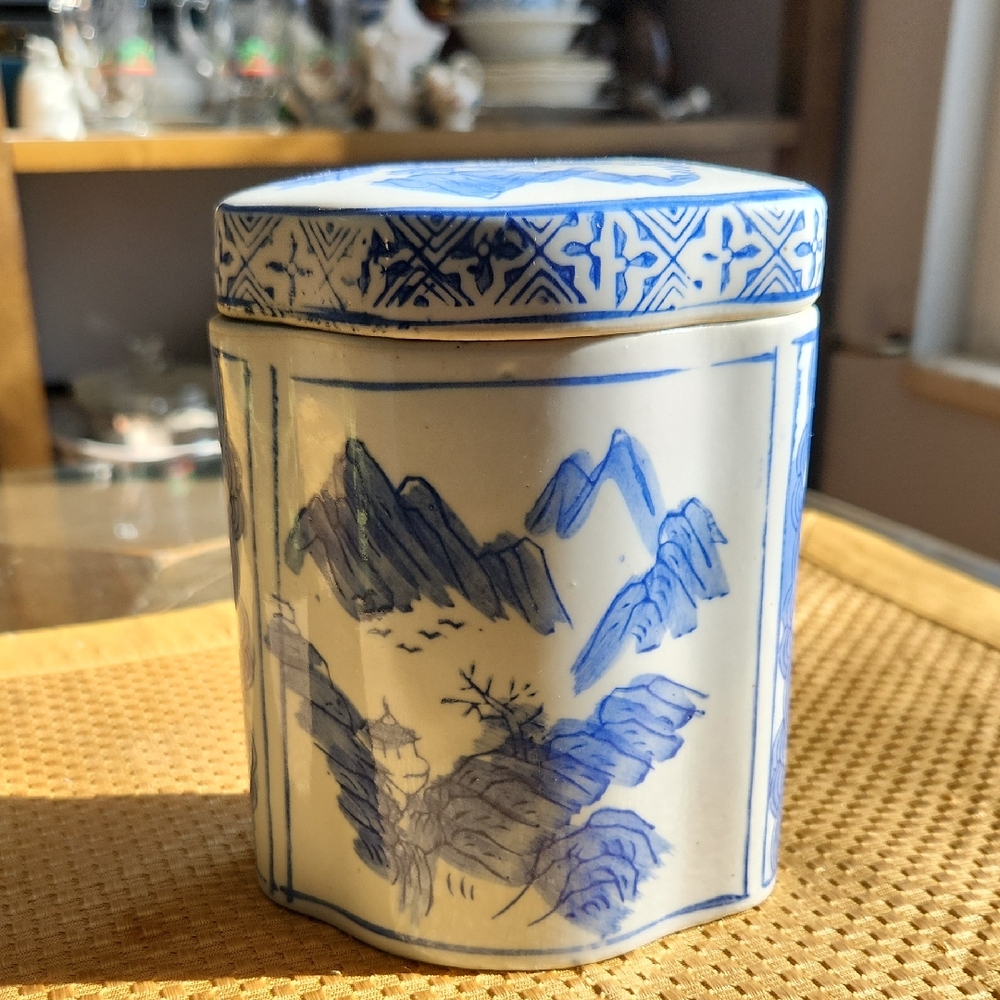 Pier 1 Vintage Blue White Asian Scene Tea Jar With Lid Collectible